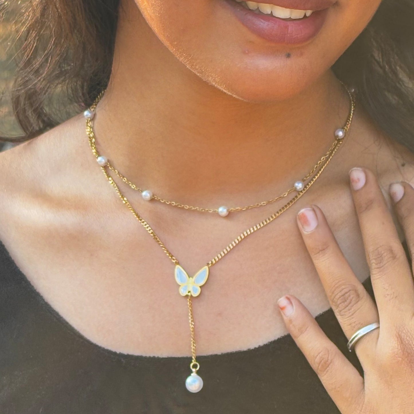 Model girl featuring antitarnish Necklace