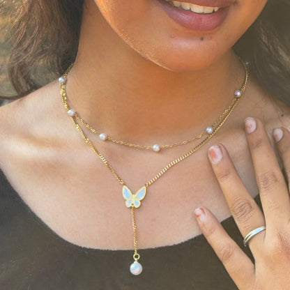 Model girl featuring antitarnish Necklace
